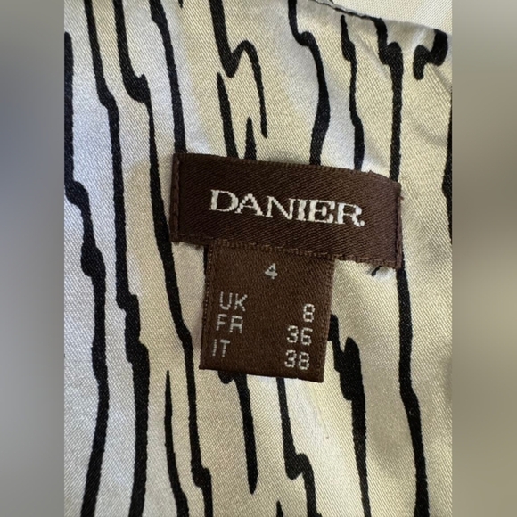 Danier EUC Vintage Dress Animal print Black/White Size 4 - Picture 10 of 11